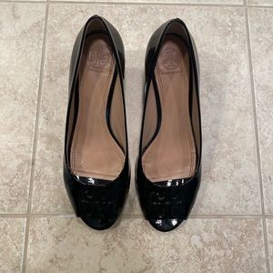 Tory Burch Peep Toe Patent Leather Heels Size 8